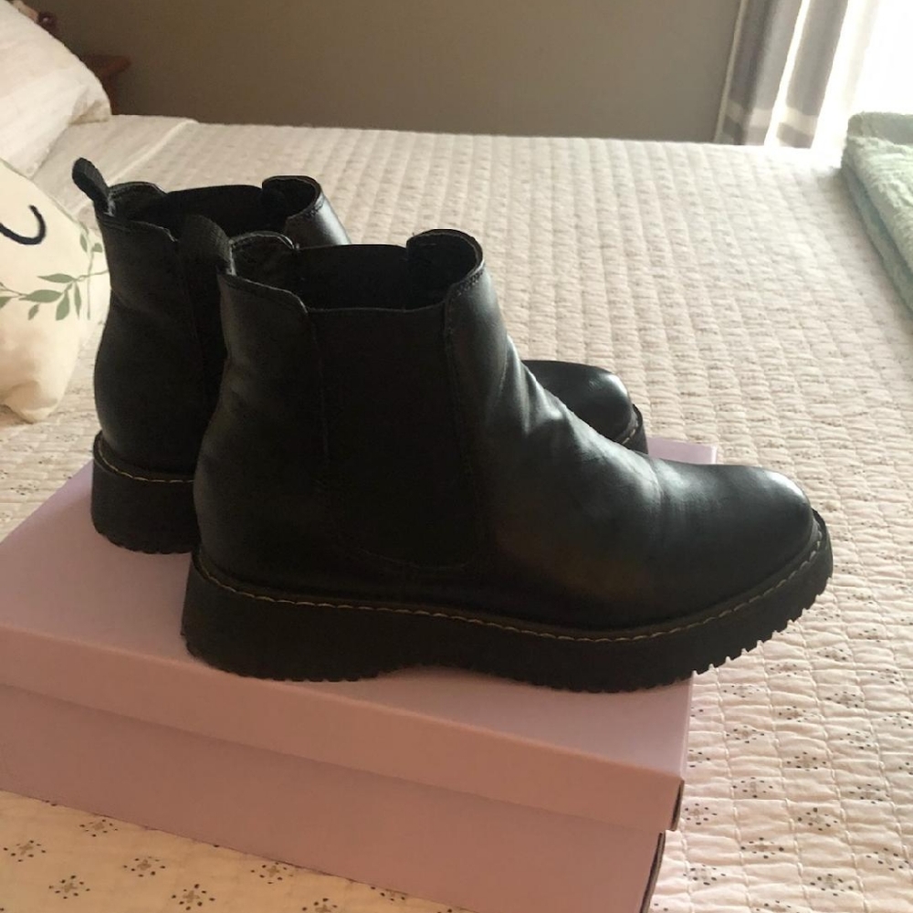 Ankle boots